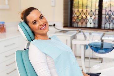 woman getting a dental bridge in hampton park