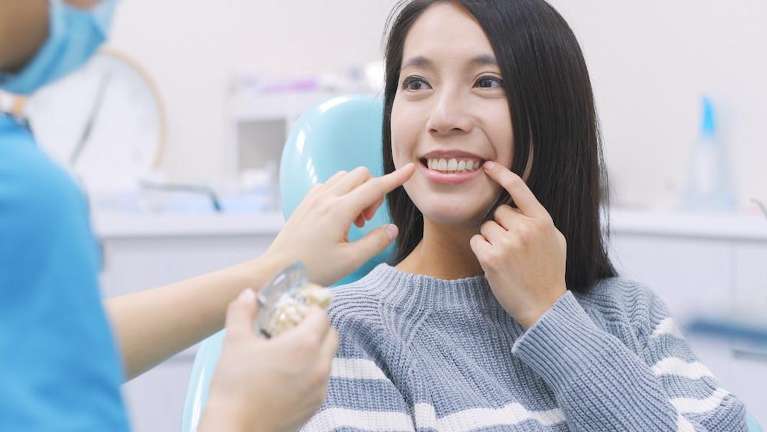 woman getting a teeth clean in hampton park